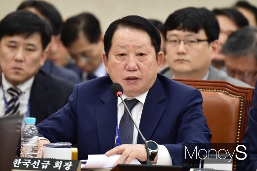 [머니S포토] 질의에 답하는 이정기 한국선급 회장