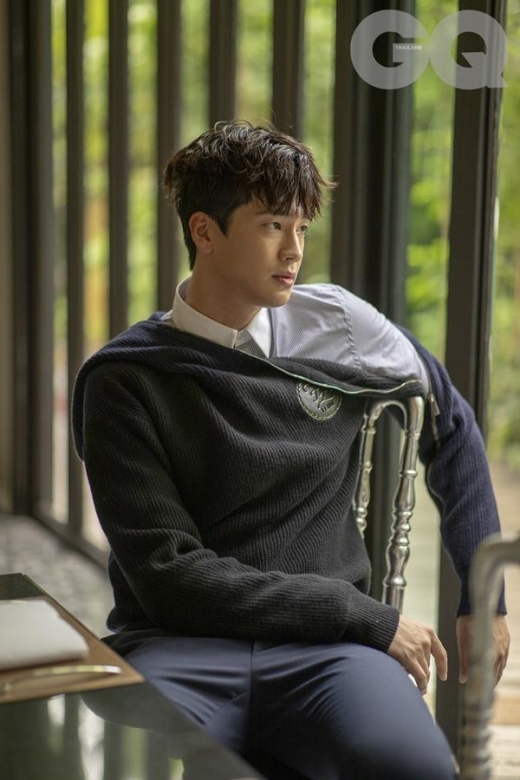 [★화보] 구자성, 태국에서 드러낸 남다른 비주얼