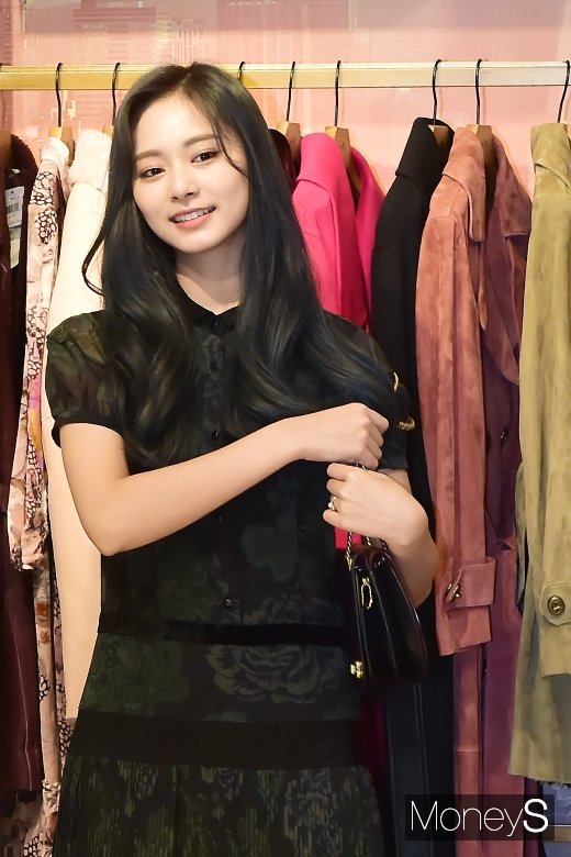[머니S포토] 트와이스 쯔위, '사랑스런 이목구비'