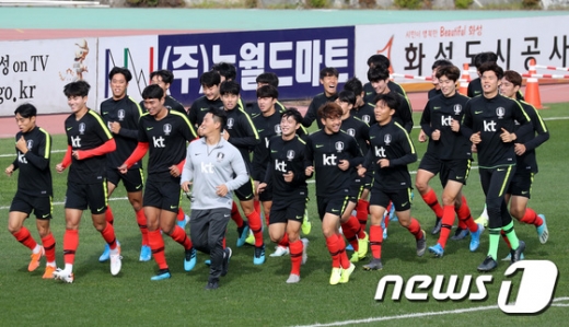 한국 U-23 축구 국가대표팀이 지난 9일 경기 화성시 화성종합경기타운에서 훈련을 진행하고 있다. /사진=뉴스1