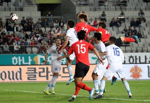U-22 한국대표팀이 지난 11일 오후 경기도 화성시 향남읍 화성종합경기타운에서 우즈베키스탄과 1차 평가전을 갖고 있다. / 사진=뉴스1 조태형 기자.