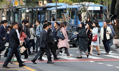 당분간 대체로 맑고 일교차가 큰 가을 날씨가 이어질 전망이다. /사진= 이승배 뉴스1 기자 