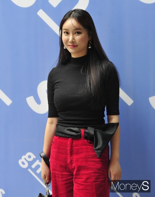 [머니S포토] 브레이브걸스 민영, 눈에 띄는 미모