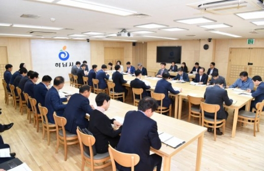 김상호 하남시장 15일 교산신도시 조성 긴급 현안점검회의 주재. / 사진제공=하남시