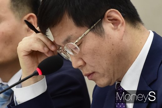 [머니S포토] 최철안 중소기업기술정보진흥원 원장의 심사숙고