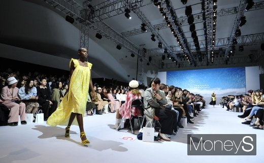 [머니S포토] 봄이 느껴지는 '2020 S/S 서울패션위크'