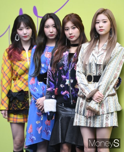 [머니S포토] 아이즈원 사쿠라·이채연·강혜원·김민주 '예쁜 애 옆에 또 예쁜 애'