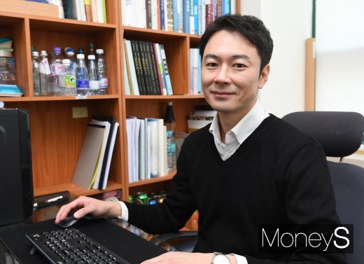 배형근 한국워터소믈리에협회장. /사진=장동규 기자
