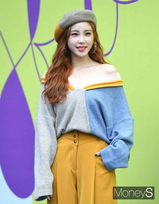 [머니S포토] 전효성 '남심 흔드는 쇄골미녀'