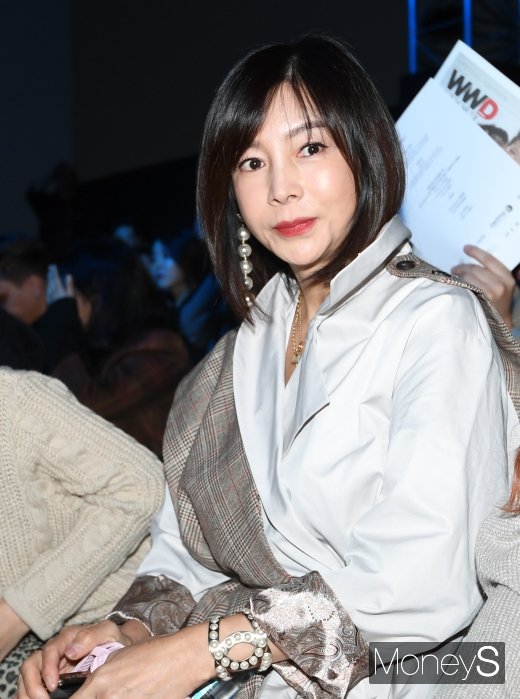 [머니S포토] 황신헤 '딸 이진이 런웨이 보러왔어요'