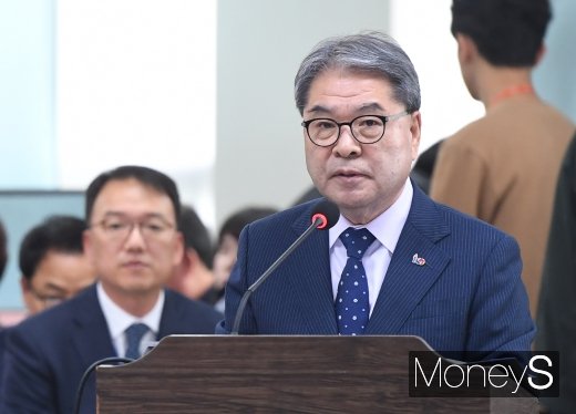 [머니S포토] 이재정 교육감, 국정감사 업무보고