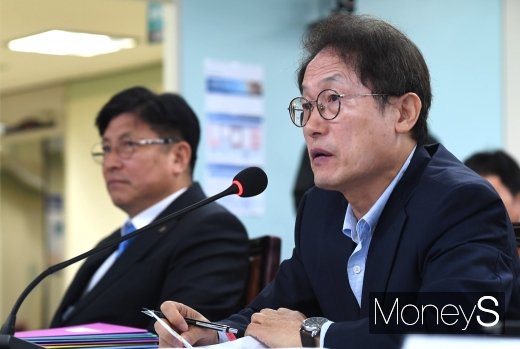 [머니S포토] 질의에 답하는 조희연 교육감
