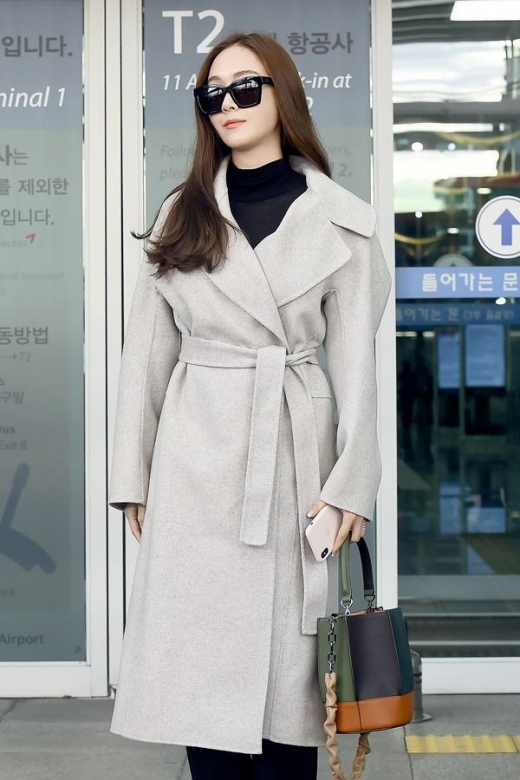 [★공항패션] 제시카, 시크한 가을 코트 룩