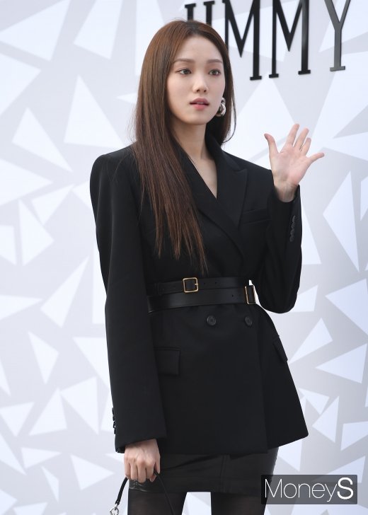 [머니S포토] 이성경, 포즈만 잡아도 화보