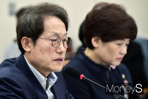 [머니S포토] 의원 질의에 답변하는 조희연 서울시교육감