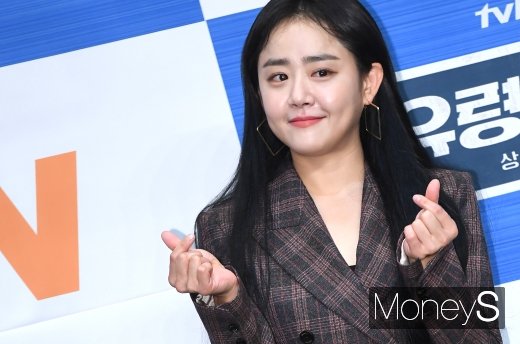 [머니S포토] 문근영, 급성구획증후군 극복…'방부제 미모'