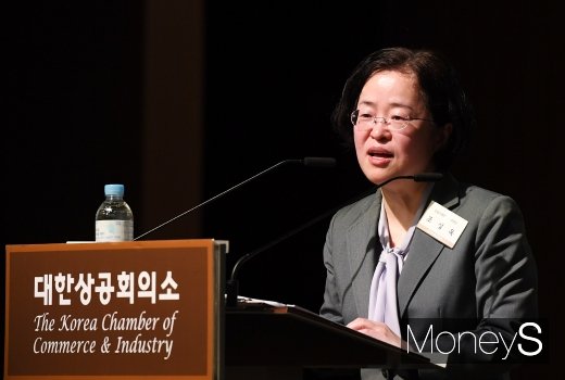[머니S포토] 강연하는 조성욱 공정거래위원장