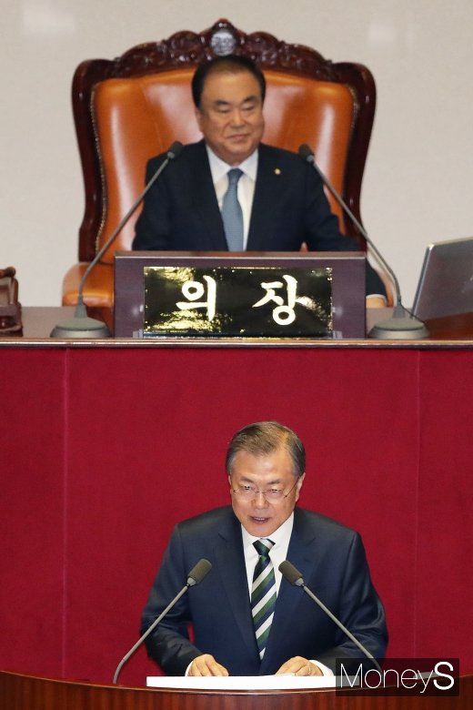 [머니S포토] 문재인, 