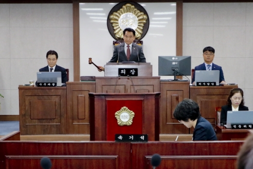 경남 합천군의회는 23일 제238회 임시회를 개회했다./ 사진=합천군의회 제공
