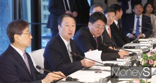 [머니S포토] 스페인 국왕 초청한 박용만 회장과 재계 인사들