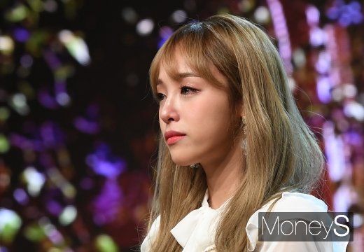 [머니S포토] 아리아즈 다원 '눈물이 주르륵'