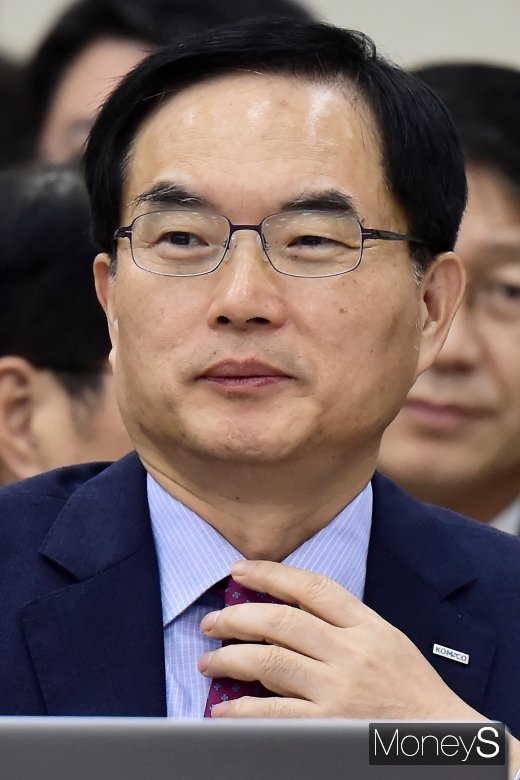 [머니S포토] 종합국감 출석한 조용만 조폐공사 사장