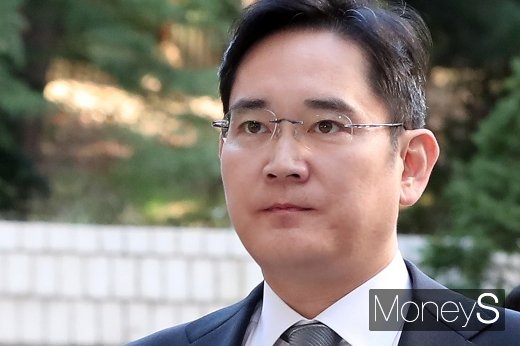 [머니S포토] 이재용 부회장, 첫 파기 환송심 공판