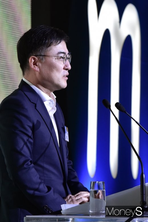 [머니S포토] 리브 모바일, 축사 전하는 손병두 금융위 부위원장