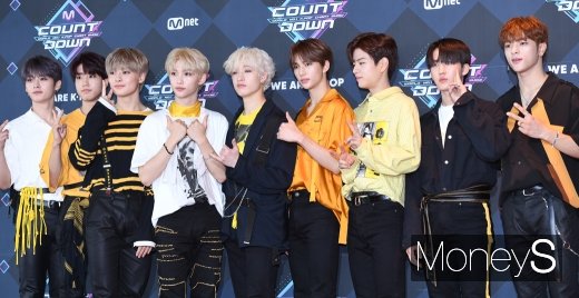 스트레이키즈 우진(맨 오른쪽) 탈퇴. /사진=장동규 기자