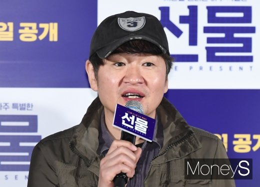 [머니S포토] 영화 '선물'의 허진호 감독