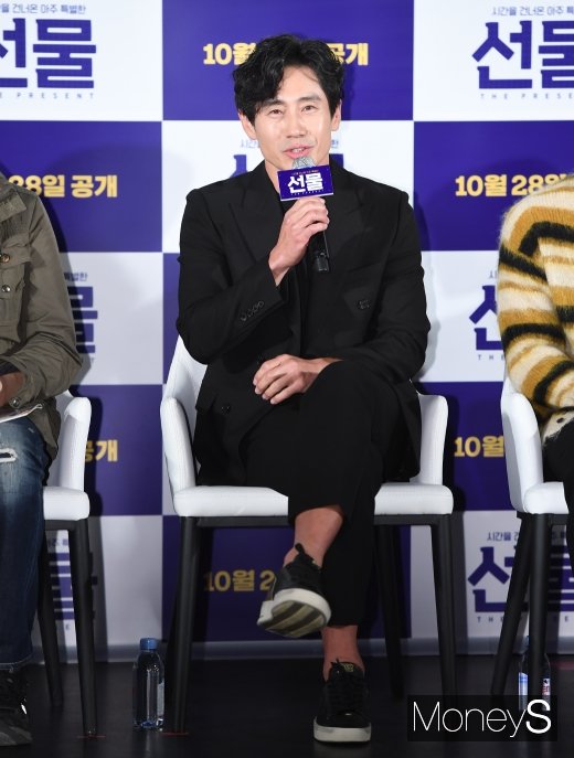 [머니S포토] 신하균, 부드러운 미소