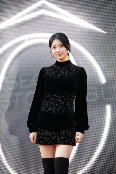 수지. /사진=랑콤