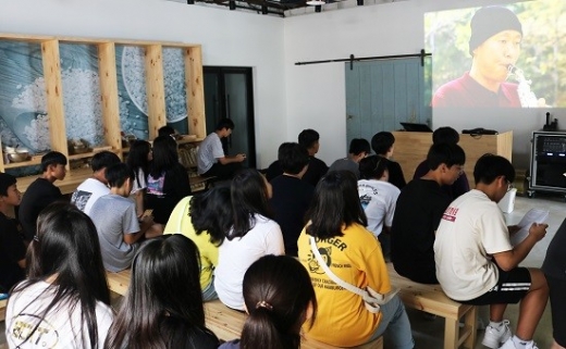 ▲담양군이 고 이태석 신부를 추모하기 위해 관내 학교를 방문 '찾아가는 청소년 자원봉사 순회교육'을 실시하고 있다./사진제공=담양군