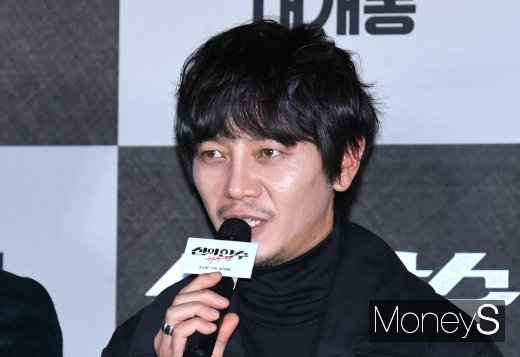 [머니S포토] 원현준 '장성무당 역할 맡았어요'