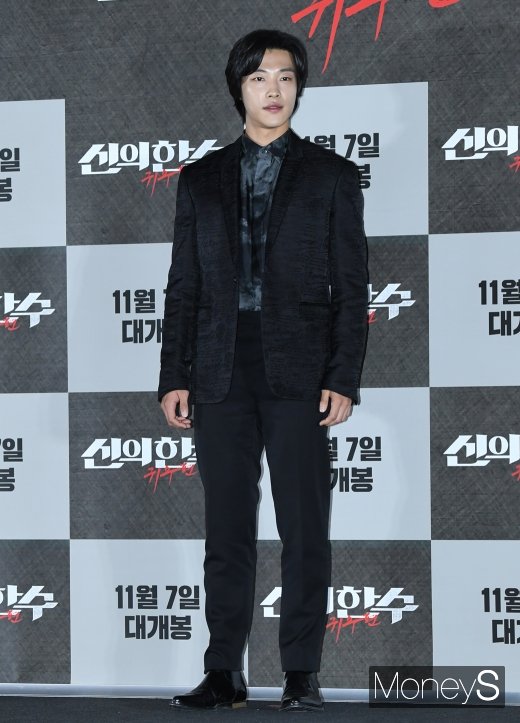 [머니S포토] 우도환, 완벽한 슈트핏