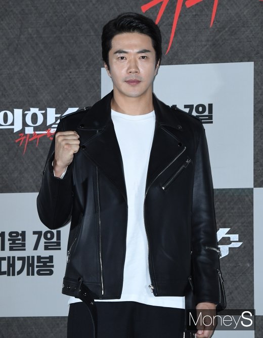 [머니S포토] 권상우 '40대 맞아?'…30대 기죽이는 비주얼