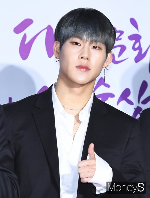 [머니S포토] 몬스타엑스 주헌, 날렵해진 턱선