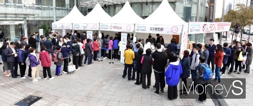[머니S포토] 돼지고기 소비 위축 우리 한돈 할인행사