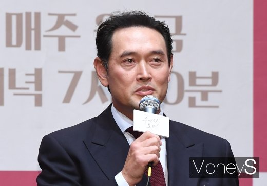 [머니S포토] 김명수 '데뷔 30년만에 제작발표회 처음으로 참석'