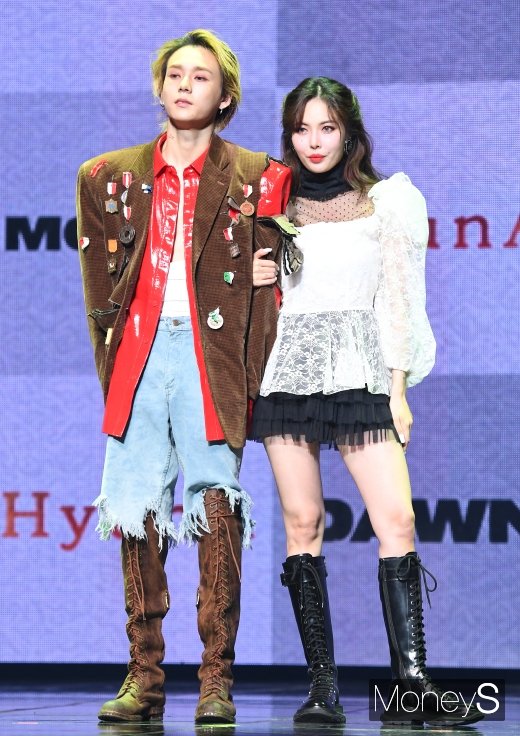 [머니S포토] DAWN(던)·현아 커플 '쇼케이스도 함께'