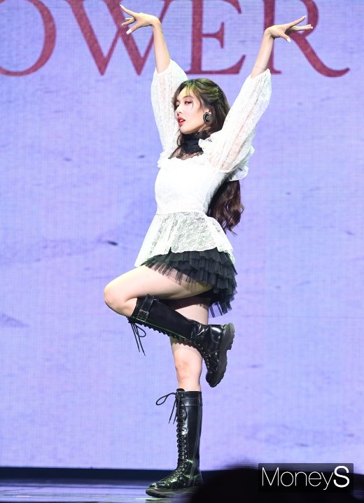 [머니S포토] 현아, 치명적인 매력 발산