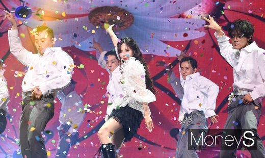[머니S포토] 현아 '섹시하고 청순하게'