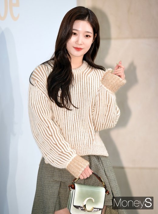 [머니S포토] 다이아 정채연, 눈부신 청순 미모