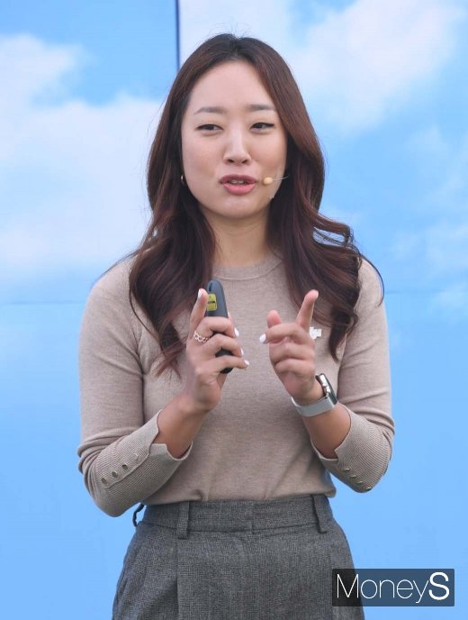 [머니S포토] 드론 전문기업 DJI의 석지현 매니저