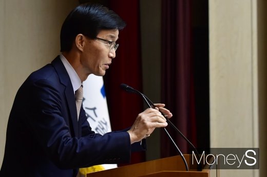 방문규 신임 수출입은행장이 1일 오전 서울 영등포구 수출입은행에서 열린 취임식에서 취임사를 하고 있다./사진=임한별 기자