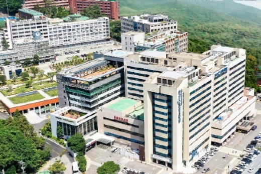 부산 서구에 위치한 동아대병원 및 부산권역심뇌혈관질환센터동 전경./사진제공=부산시