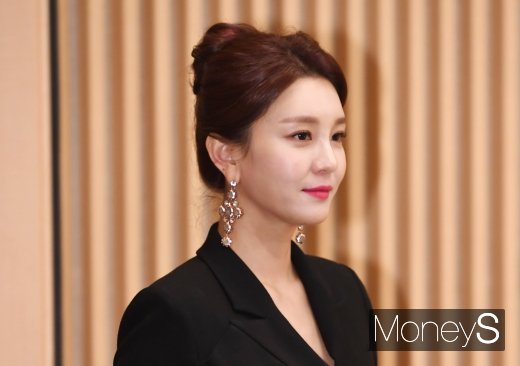 [머니S포토] 이슬아 '눈에 띄는 미모'