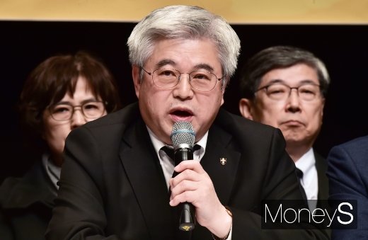 [머니S포토]  자사고의 일반고 전환 반대 입장 밝힌 김철경 자교연 회장