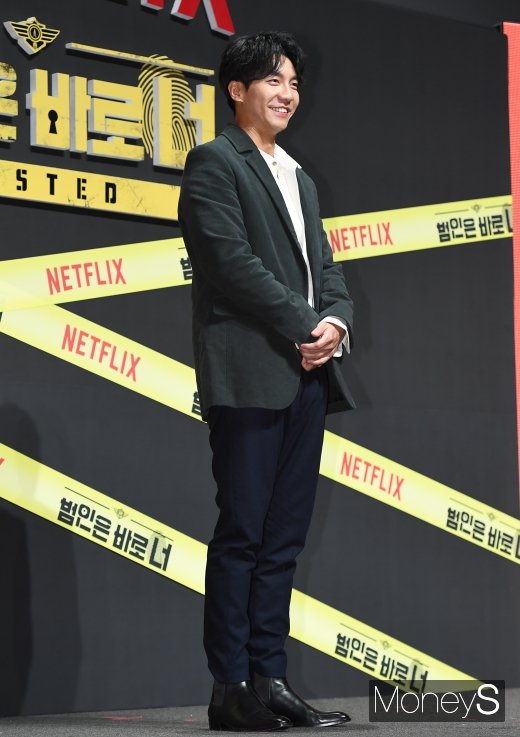 [머니S포토] 이승기 '황태자 미소'