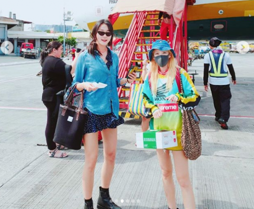 그룹 2NE1 출신 산다라박(오른쪽)과 모델 강승현. /사진=산다라박 인스타그램 캡처
